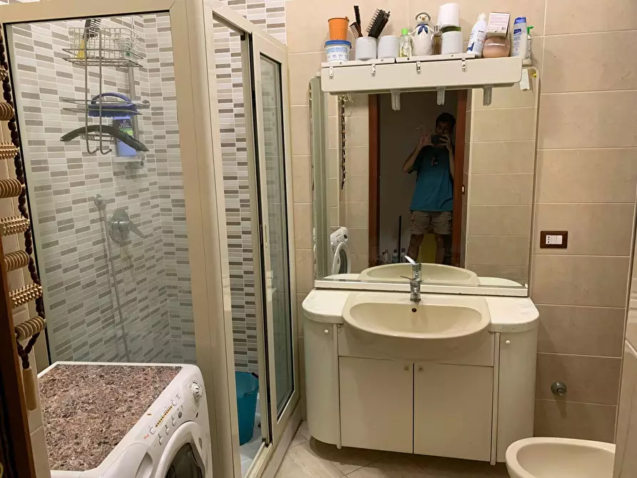 Immagine 2 di Camera in affitto  in Salita Pontenuovo a Napoli