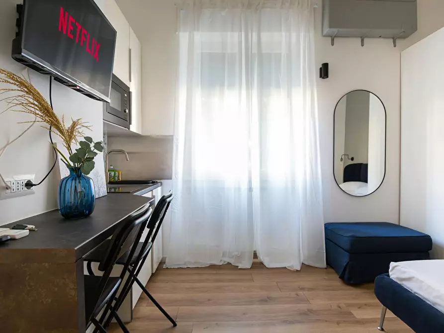 Immagine 5 di Appartamento in affitto  in Via Farsaglia a Milano