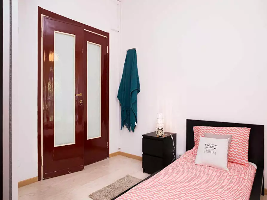 Immagine 6 di Camera in affitto  in Viale Daniele Ranzoni a Milano