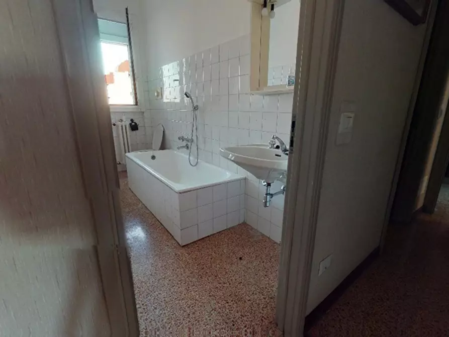 Immagine 8 di Camera in affitto  in Via Carlo Marx a Milano