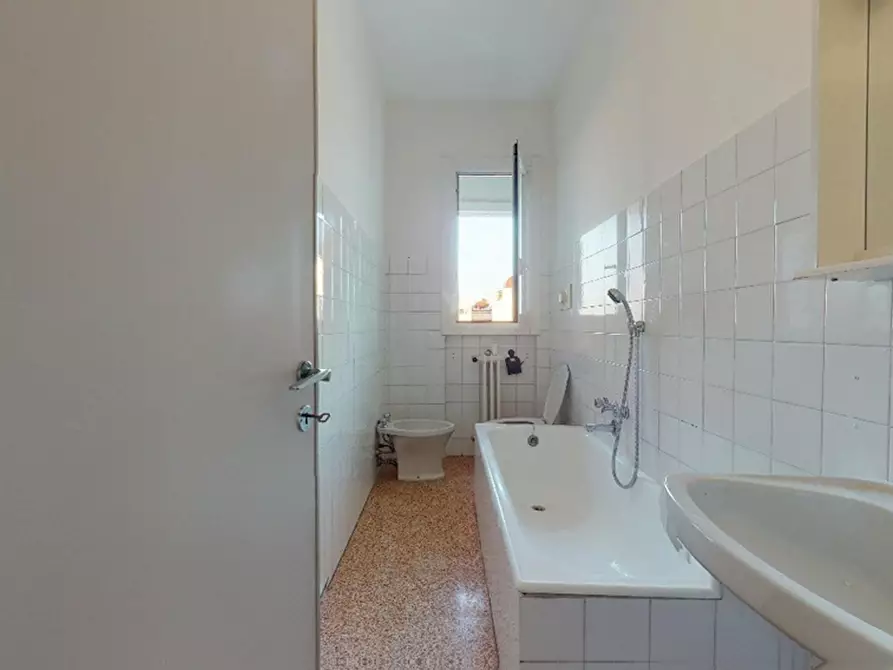 Immagine 9 di Camera in affitto  in Via Carlo Marx a Milano