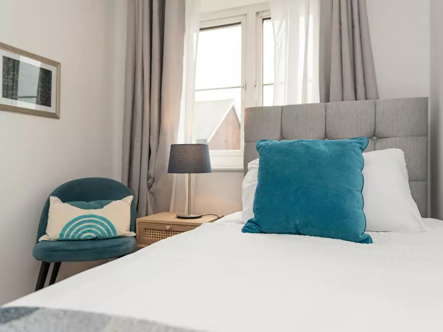 Immagine 6 di Casa indipendente in affitto  in Monmouth Castle Drive a Allt-yr-yn