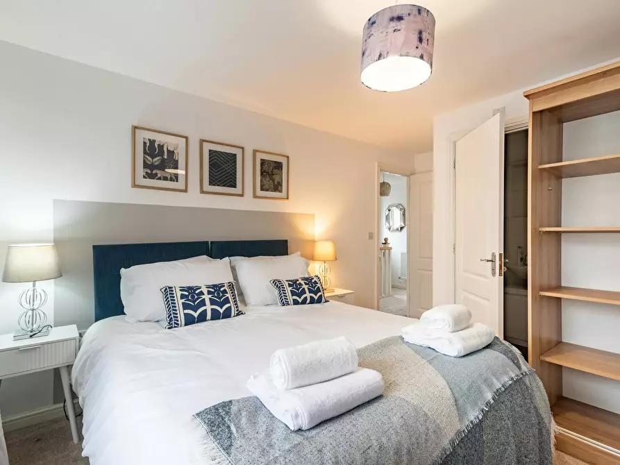Immagine 2 di Casa indipendente in affitto  in Monmouth Castle Drive a Allt-yr-yn