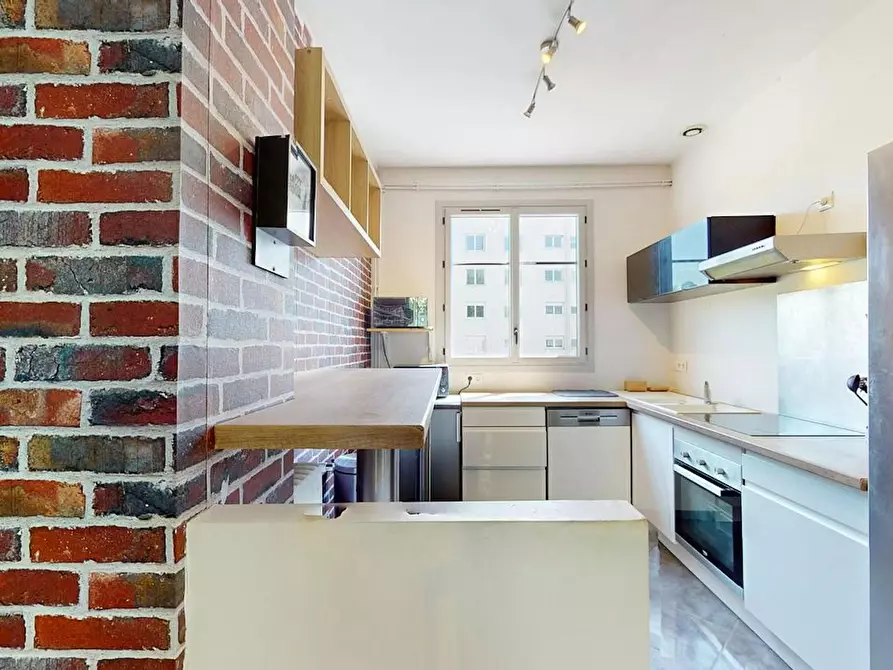 Immagine 8 di Camera in affitto  in Rue de l'Intendant Le Nain a Poitiers