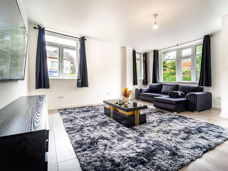 Immagine 4 di Casa indipendente in affitto  in Old Bedford Road a 