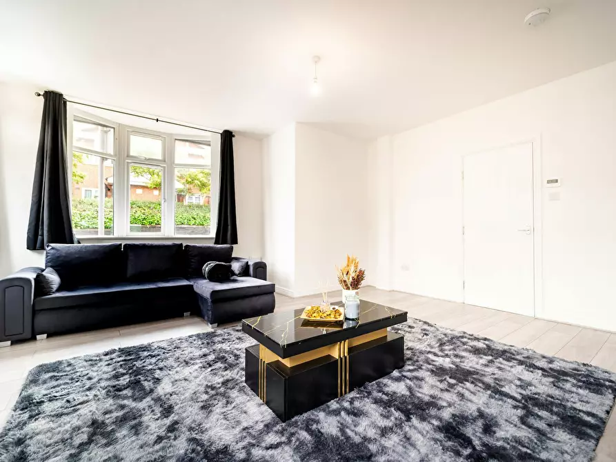 Immagine 3 di Casa indipendente in affitto  in Old Bedford Road a 