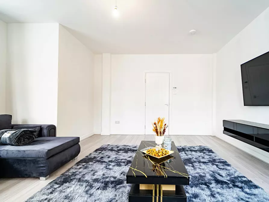 Immagine 7 di Casa indipendente in affitto  in Old Bedford Road a 