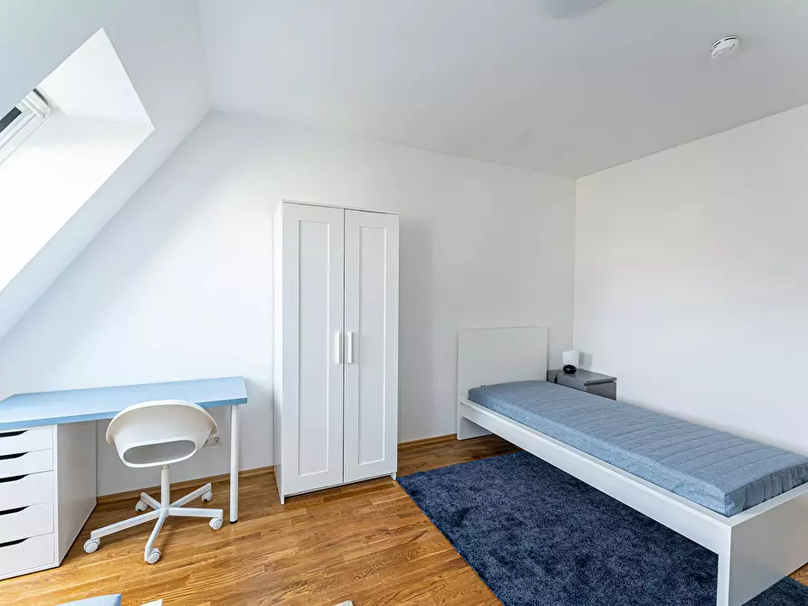 Immagine 2 di Camera condivisa in affitto  in Schnellerstraße a Berlin