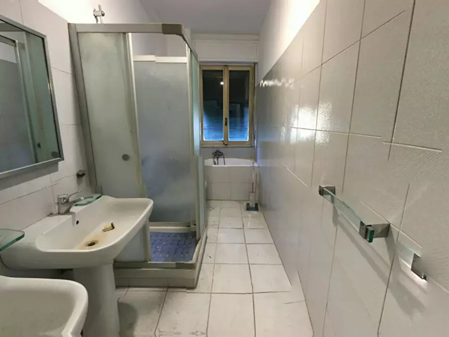 Immagine 8 di Camera in affitto  in Viale Gran Sasso a Milano