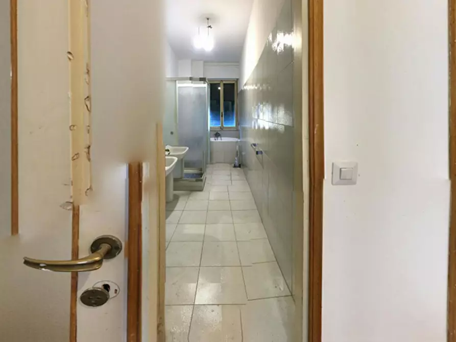 Immagine 6 di Camera in affitto  in Viale Gran Sasso a Milano