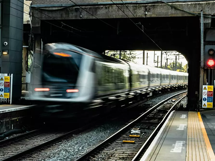 Immagine 5 di Appartamento in affitto  in Kingston Road a Leatherhead