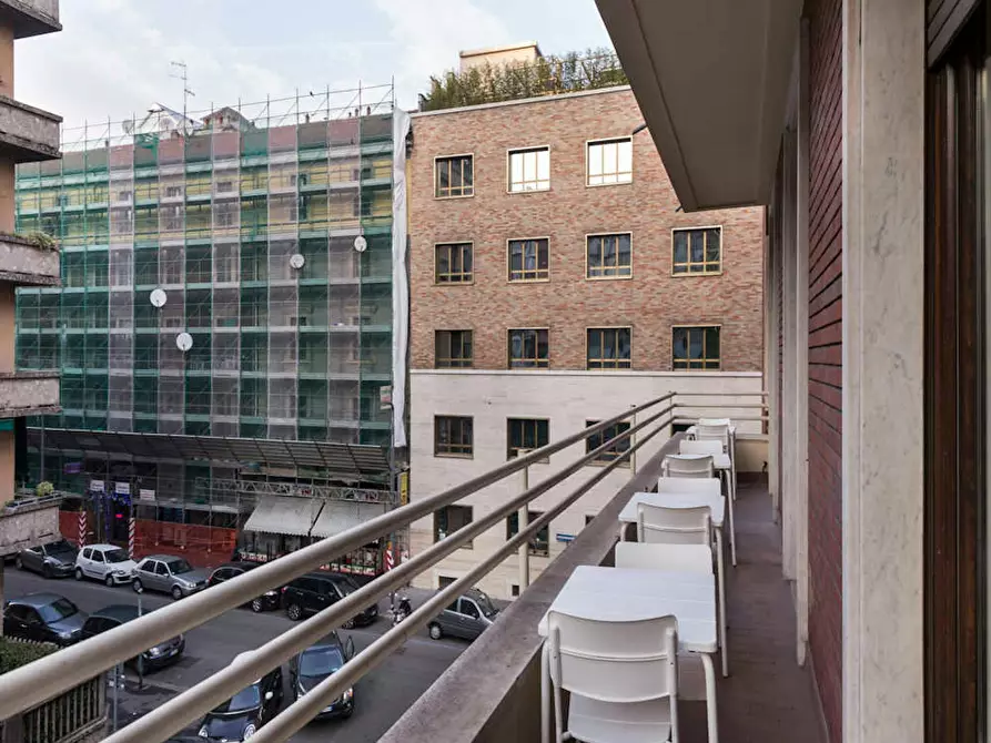 Immagine 8 di Camera in affitto  in Via Giulio Tarra a Milano