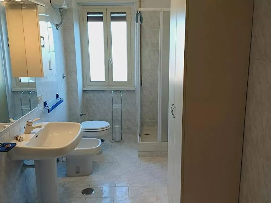 Immagine 5 di Camera in affitto  in Via Idra a Fiumicino