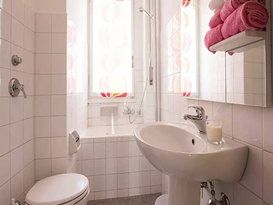 Immagine 8 di Camera in affitto  in Via Don Carlo Gnocchi a Milano