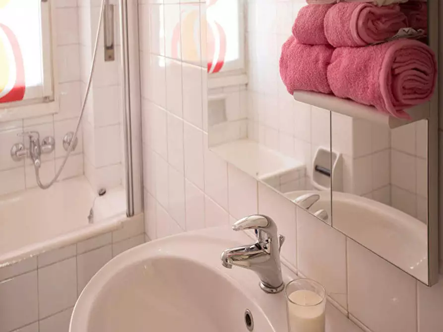 Immagine 10 di Camera in affitto  in Via Don Carlo Gnocchi a Milano