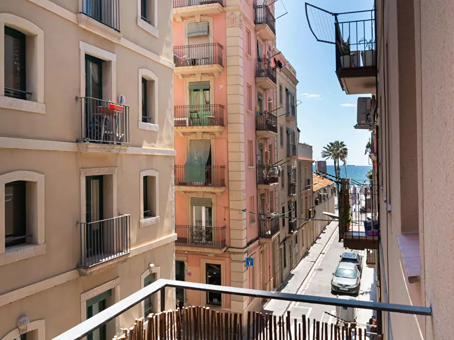 Immagine 1 di Appartamento in affitto  in Carrer de Meer a Barcelona