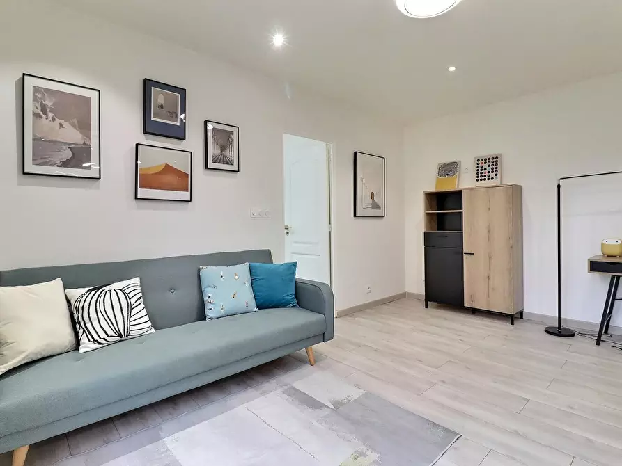 Immagine 3 di Appartamento in affitto  in Rue Gutenberg a Paris