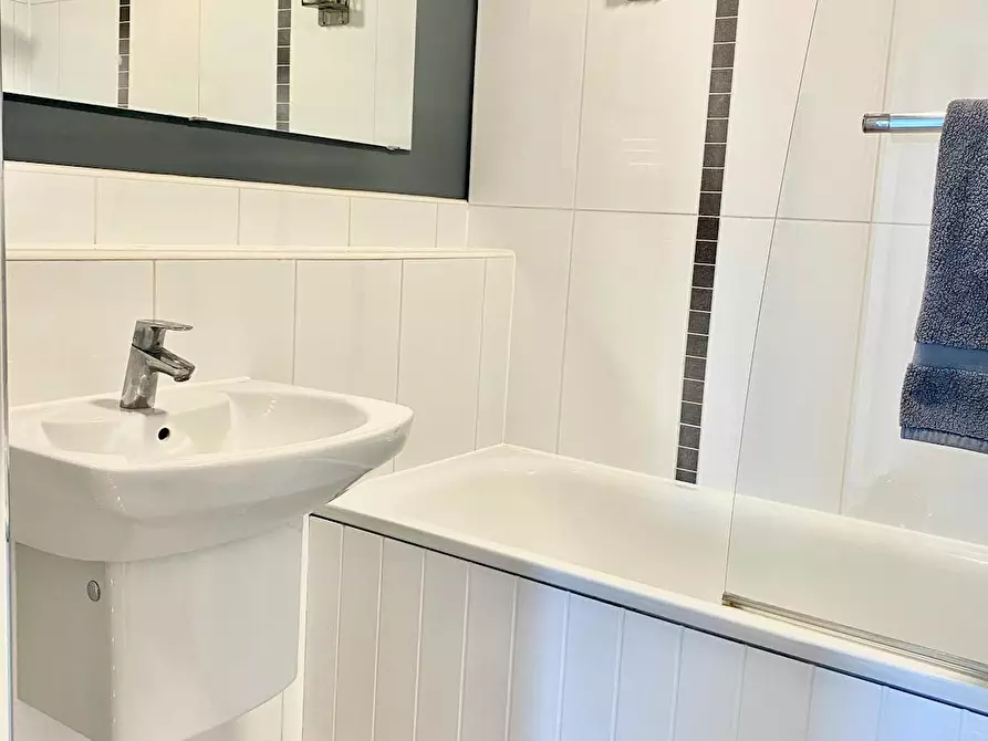 Immagine 7 di Appartamento in affitto  in Watlington Street a 