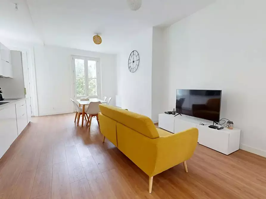 Immagine 1 di Camera in affitto  in Rue Saint-Laud a Angers