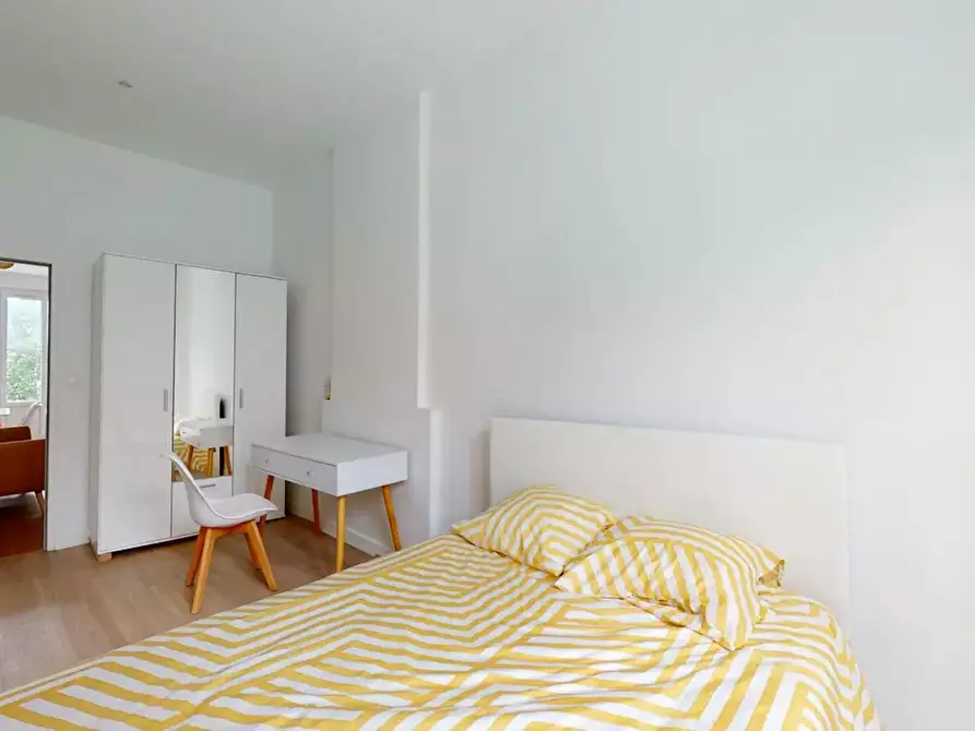 Immagine 4 di Camera in affitto  in Rue Saint-Laud a Angers