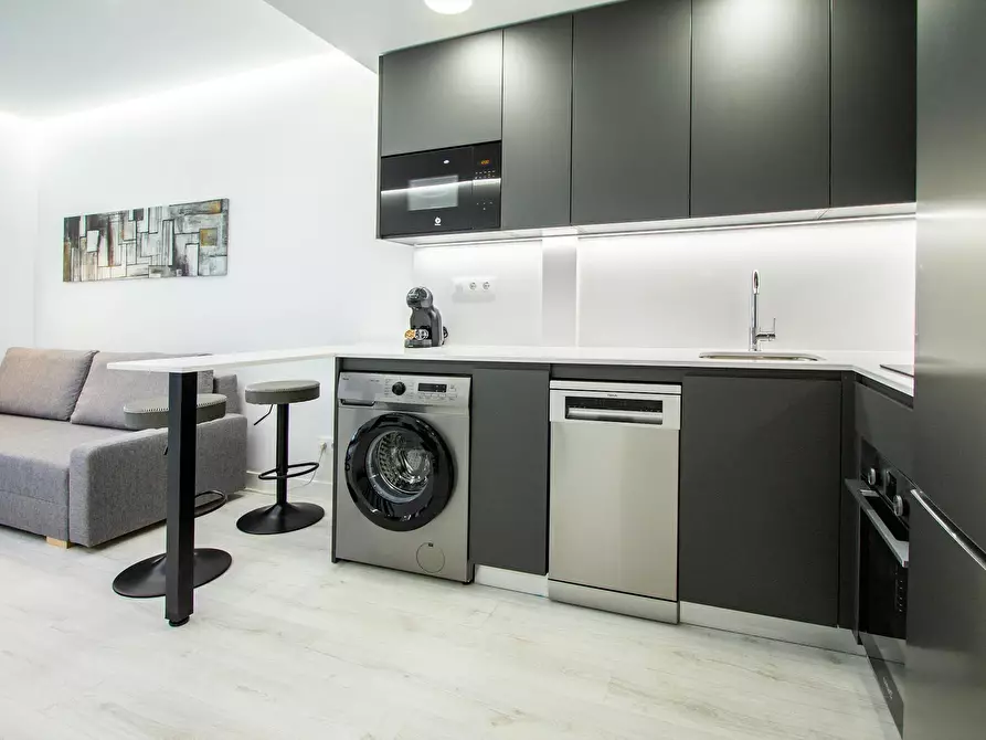 Immagine 5 di Appartamento in affitto  in Calle de San Hermenegildo a Madrid