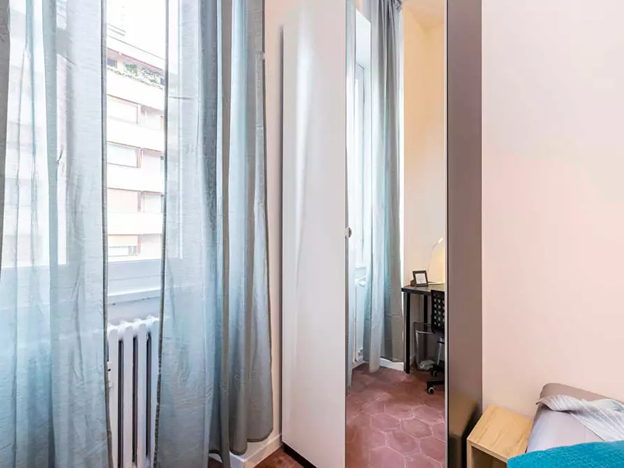 Immagine 7 di Camera in affitto  in Via Paolo Bassi a Milano