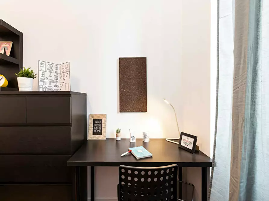 Immagine 9 di Camera in affitto  in Via Paolo Bassi a Milano