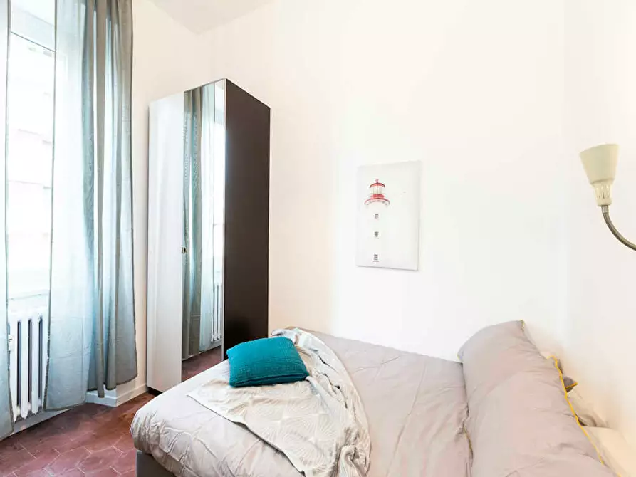 Immagine 2 di Camera in affitto  in Via Paolo Bassi a Milano