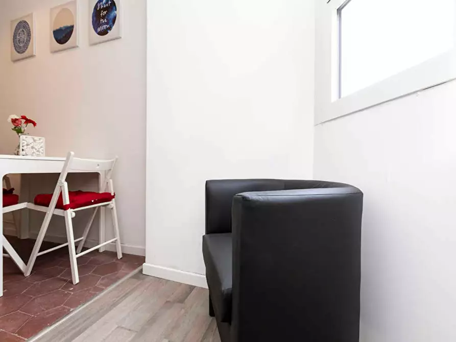 Immagine 10 di Camera in affitto  in Via Paolo Bassi a Milano