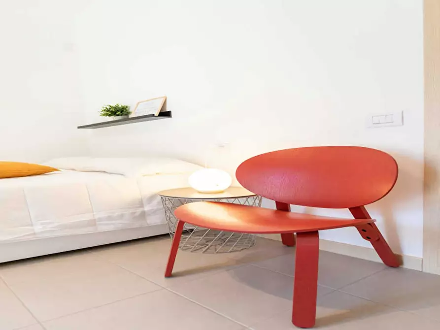 Immagine 6 di Camera in affitto  in Via Gardone a Milano