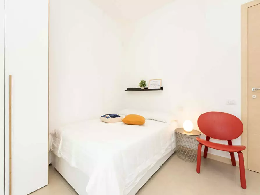 Immagine 1 di Camera in affitto  in Via Gardone a Milano