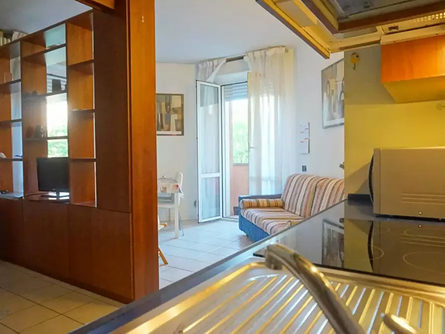 Immagine 2 di Appartamento in affitto  in Via Giuseppe Massarenti a Bologna