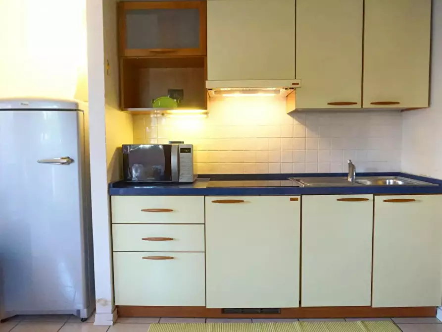 Immagine 4 di Appartamento in affitto  in Via Giuseppe Massarenti a Bologna