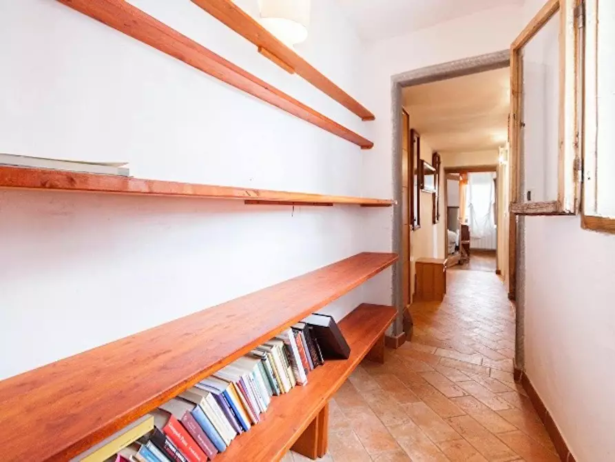 Immagine 3 di Camera in affitto  in Via dei Castellani a Firenze