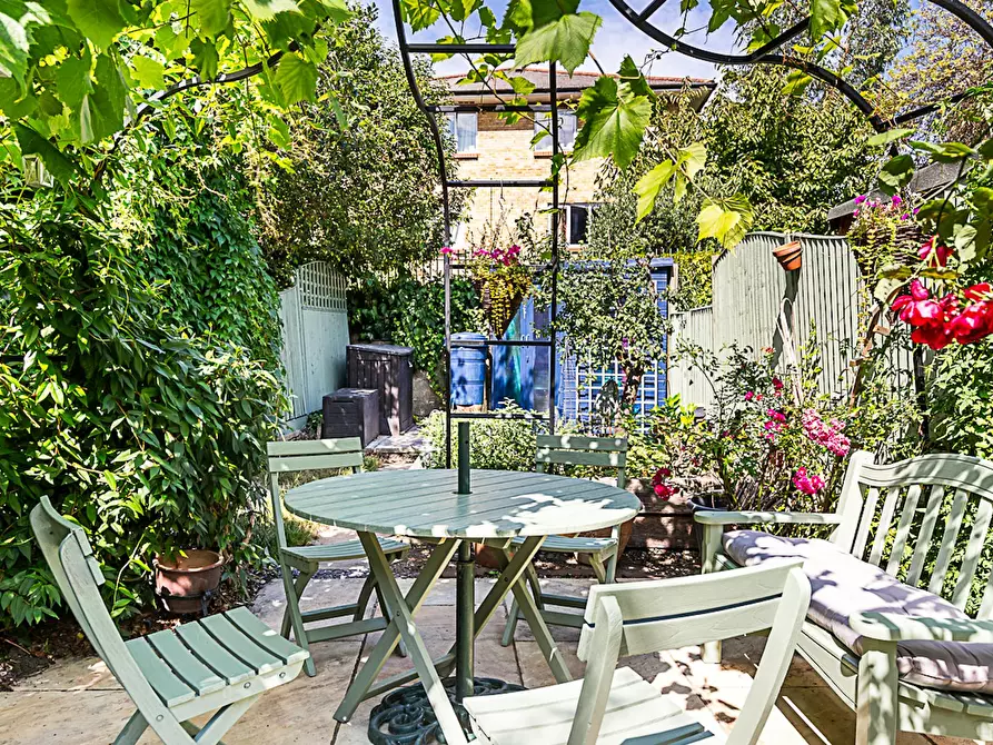Immagine 8 di Appartamento in affitto  in Digby Crescent a Hackney