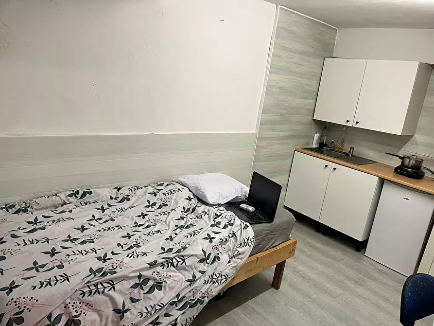 Immagine 1 di Camera in affitto  in Bergensesteenweg a Anderlecht