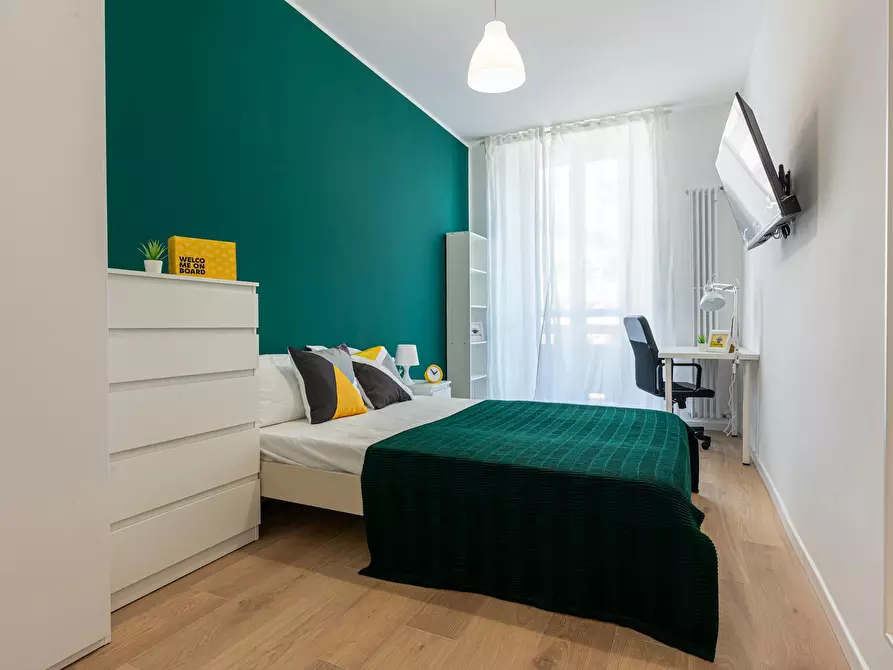 Immagine 3 di Camera in affitto  in Via Vigone a Torino