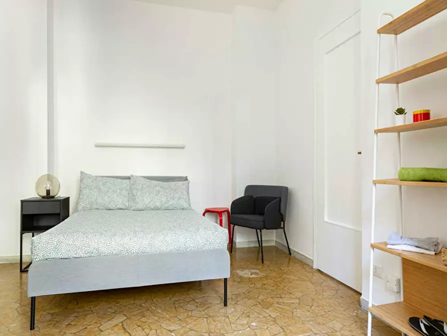 Immagine 1 di Camera in affitto  in Corso San Gottardo a Milano