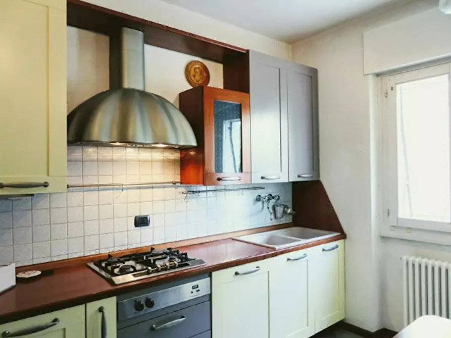 Immagine 8 di Camera in affitto  in Via della Malvasia a Trento