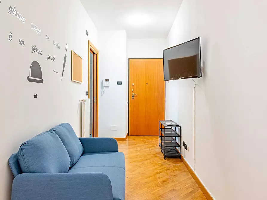 Immagine 10 di Camera in affitto  in Via Caduti in Missione di Pace a Milano