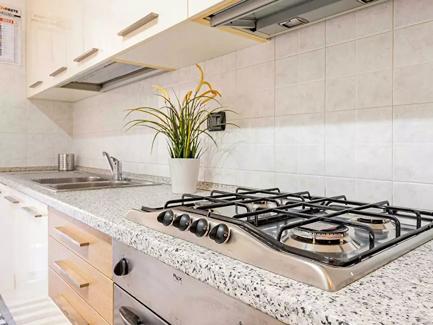 Immagine 7 di Camera in affitto  in Via Caduti in Missione di Pace a Milano