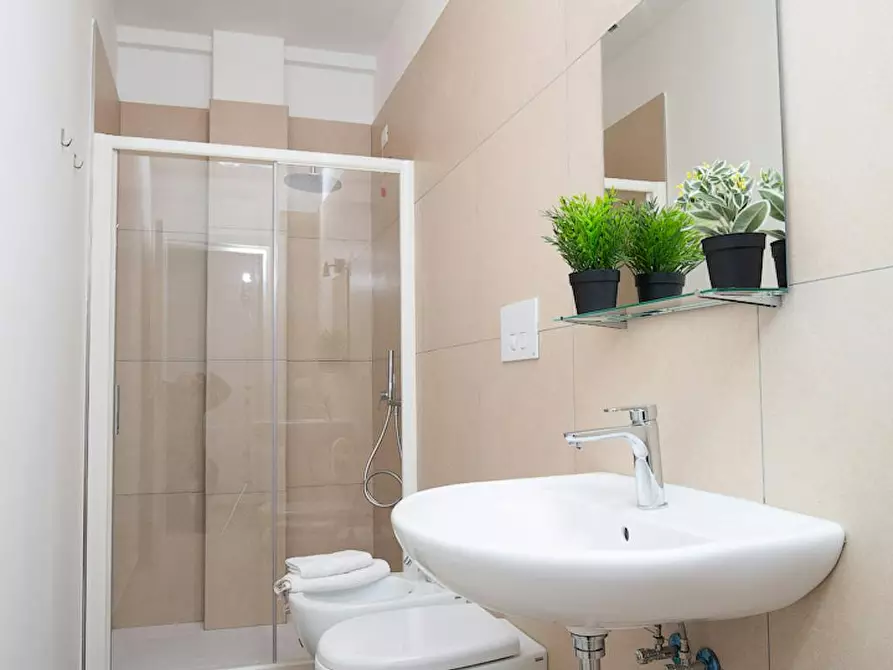 Immagine 9 di Camera in affitto  in Vicolo Gioia a Rimini