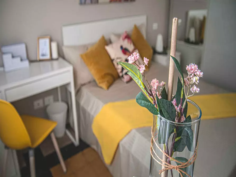 Immagine 8 di Camera in affitto  in Via Spalato a Milano