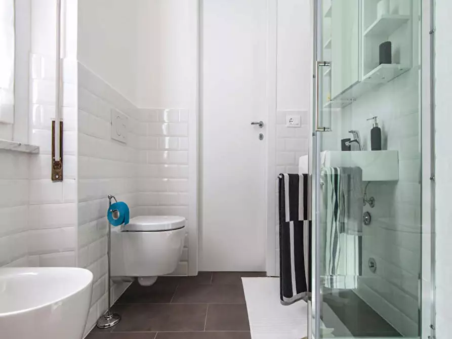 Immagine 8 di Camera in affitto  in Via Spalato a Milano