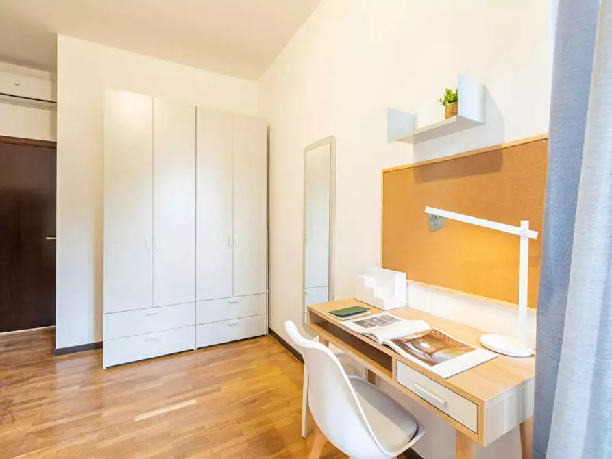 Immagine 6 di Camera in affitto  in Viale Tibaldi a Milano