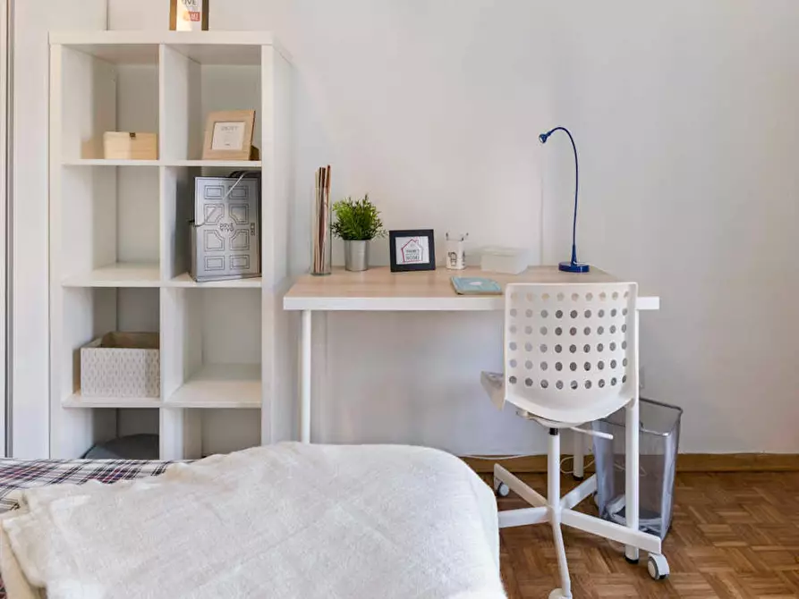 Immagine 1 di Camera in affitto  in Via dei Pioppi a Buccinasco