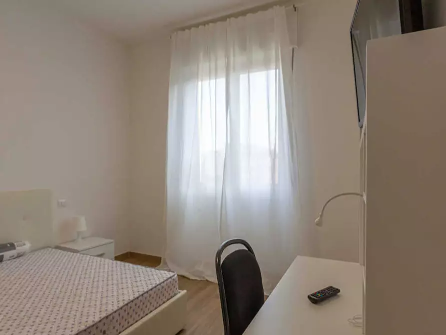 Immagine 6 di Camera in affitto  in Viale San Gimignano a Milano