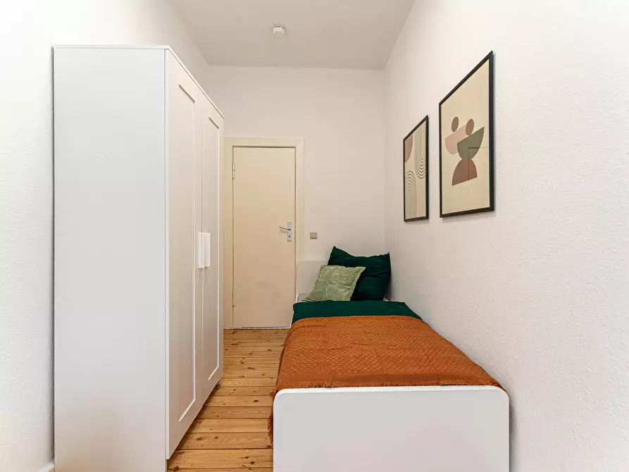 Immagine 2 di Camera in affitto  in Hainstraße a Berlin