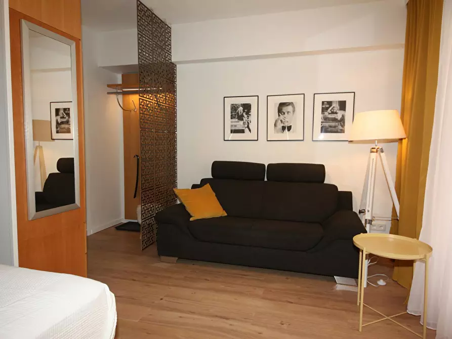 Immagine 3 di Appartamento in affitto  in Elisabethstraße a Köln