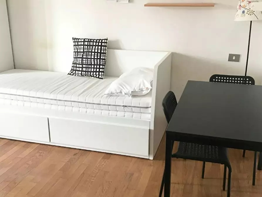 Immagine 2 di Appartamento in affitto  in Via Giordano Bruno a Milano